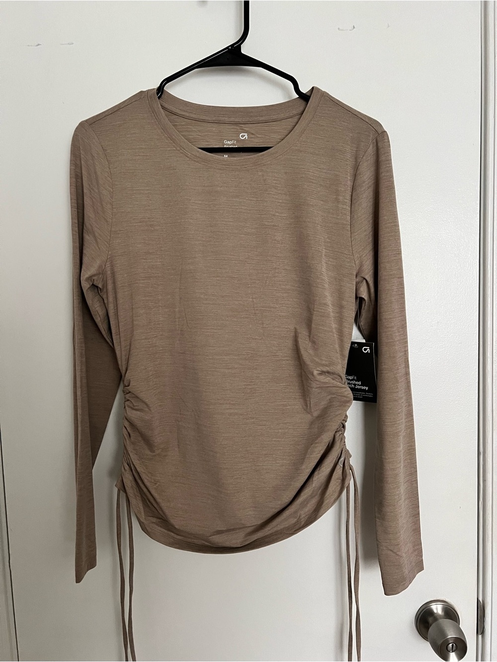 GAP Long Sleeve Ruched Side Tee - Taupe
